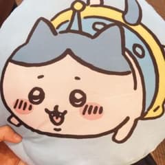ラウンドワン　ちいかわ　ハチワレクッションのサムネイル