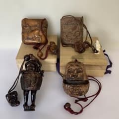 根付　 昭和レトロ　人物彫刻　印籠　提げ物 時代物　天然素材　骨董　在銘箱付き 木彫 根付 印籠 提げ物 4点セット 骨董品 - メルカリ