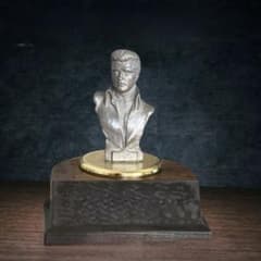 Elvis Presley 胸像 フィギュア 台座付き Elvis Presley 胸像 フィギュア 台座付き - メルカリ