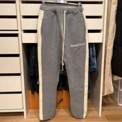 FOG essentials スエットパンツのサムネイル