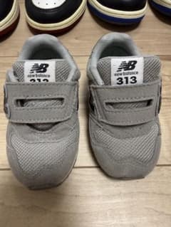 New Balance 313 キッズ スニーカー グレー12.5センチのサムネイル