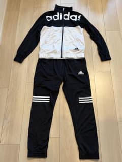 【使用感あり】adidas ジャージ セットアップ ブラック ホワイト メンズMのサムネイル