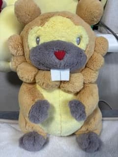 ふわふわ抱きぬいぐるみ ビッパ　ポケモンセンターオリジナルのサムネイル