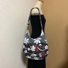 ハワイアンショルダー バッグ♦️ティアレ/グレー♦️handmadeのサムネイル