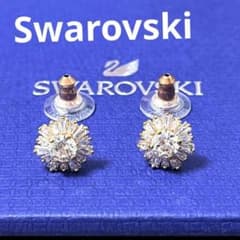 スワロフスキー　ピアス　Sunshine フラワー　正規品　新品 スワロフスキー ピアス Sunshine フラワー 正規品 新品 - メルカリ