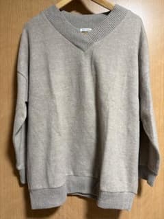 薄手セーターのサムネイル