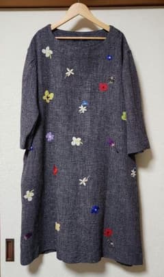 ★お値下げ中★45R　花柄刺繍　ワンピースのサムネイル