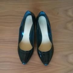 ヴェリココ エナメルパンプス 23.0cm