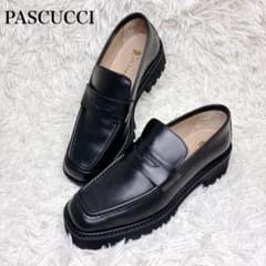 極美品】PASCUCCI 厚底 コイン ローファー ブラック レザー 24 - メルカリ