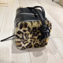 VASIC レオパード柄 ボックス型ハンドバッグ - メルカリ