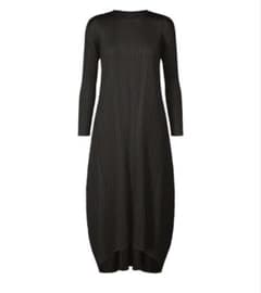 PLEATS PLEASE MONTHLY10月ワンピース BLACK3 - メルカリ