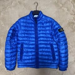 超メルカリ市期間の限定値下です STONE  ダウンジャケット 美品 最終値下げ‼️STONE ISLAND ダウンジャケット - メルカリ