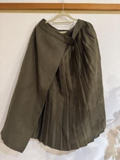LHELBIE カーキ　スカート　プリーツのサムネイル