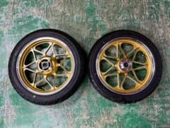 タイヤ付 ゼファーχ キャストホイール 金7 /前後18インチ - メルカリ
