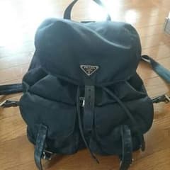 ゆきんこ様★お取り置き中★PRADA★リュックのサムネイル