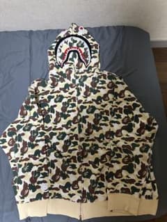 A BATHING APE シャークパーカーのサムネイル