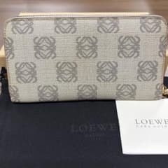 新品同様 ロエベ　LOEWE 財布　長財布　アナグラム　ラウンドファスナー