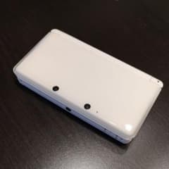ニンテンドー3DS  ホワイトのサムネイル