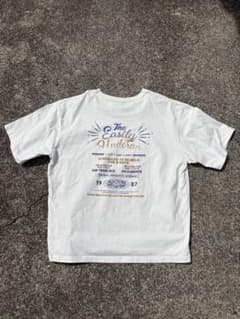 The Easily Anderson Tシャツ