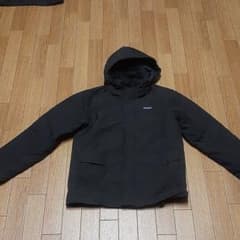 patagonia　イスマスパーカーのサムネイル