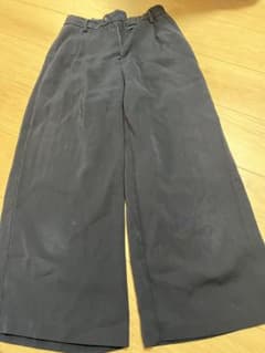 GU ワイドパンツ ブラック Mサイズのサムネイル