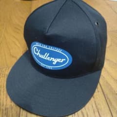 Challenger キャップ 黒色 ロゴ入りのサムネイル