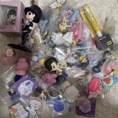 BTS BT21等 グッズまとめ売りのサムネイル