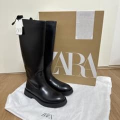 ZARA ブラック　ロングブーツ　フラットのサムネイル