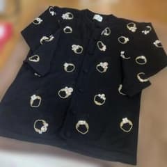 個性的 ビジュー リング刺繍 ブラックカーディガン　くるみボタンのサムネイル