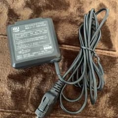 au 純正 京セラ ACアダプタ02 02KYPQA ガラケー 充電器 - メルカリ