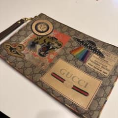【最終値下げ】GUCCI クーリエクラッチバッグ 刺繍のサムネイル