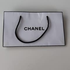 CHANEL ショッパー 白のサムネイル