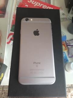 simフリー iPhone6s 64G  シルバーのサムネイル