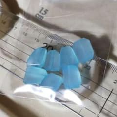 ブルーカルセドニー(染色)　タンブルカットのサムネイル