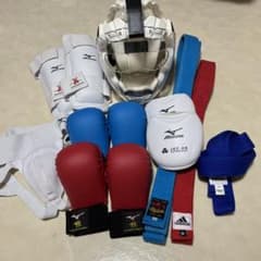 空手　防具　Mサイズ　セットのサムネイル
