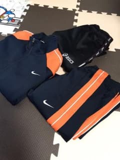 140サイズ　NIKE ジャージ、asicsズボン付のサムネイル