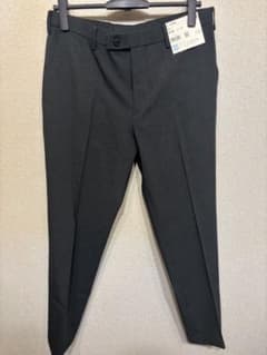 【新品タグ付】ユニクロ 感動パンツ ウールライク スリムフィット 82×72 黒のサムネイル