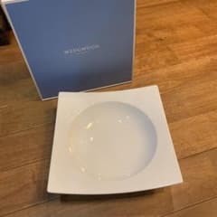 WEDGWOOD  パスタ皿  箱付き!!のサムネイル