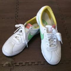 ☆2300円☆25cm☆NIKE☆ホワイト×パステルのサムネイル