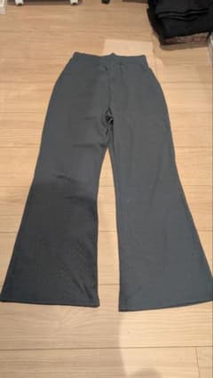 ダークグレー フレアパンツ　Мサイズのサムネイル