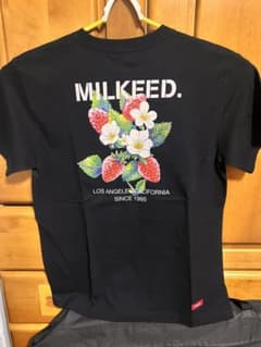 MILKFED. ストロベリー グラフィック Tシャツのサムネイル