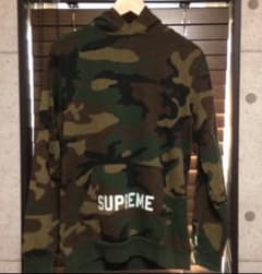 supreme パーカーのサムネイル