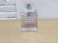 Miss Dior BLOOMING BOUQUET 香水のサムネイル