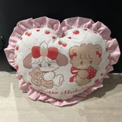 mikko ハート型クッション フリルクッションのサムネイル