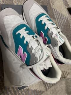 NEW BALANCE ニューバランス　スニーカー　26.5のサムネイル