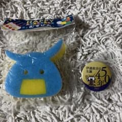 【レア】むすび丸 スポンジ 缶バッジ セットのサムネイル