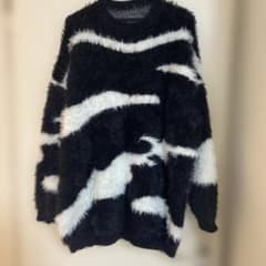 シャギーニット セーター ボーダー柄 黒白 モノトーンのサムネイル