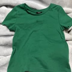 緑のTシャツ Mサイズのサムネイル
