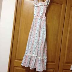 花柄 エプロンワンピ エプロンドレスのサムネイル