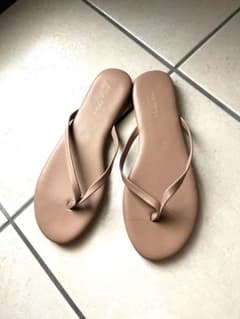 ビーチサンダル　新品未使用　Tkees